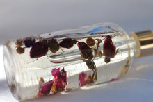 Load image into Gallery viewer, wollongong, vegan skincare, botanicals skin serum, skin serum benefits, natural body oil, floral skincare, ecofriendly skincare, earth angel energy, cruelty free, body oil, natural skincare